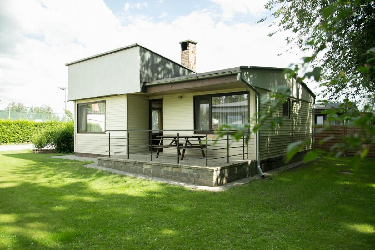 Camping Oaza Blonie Kornik Domki Standard - 3 Pokoje Exterior photo