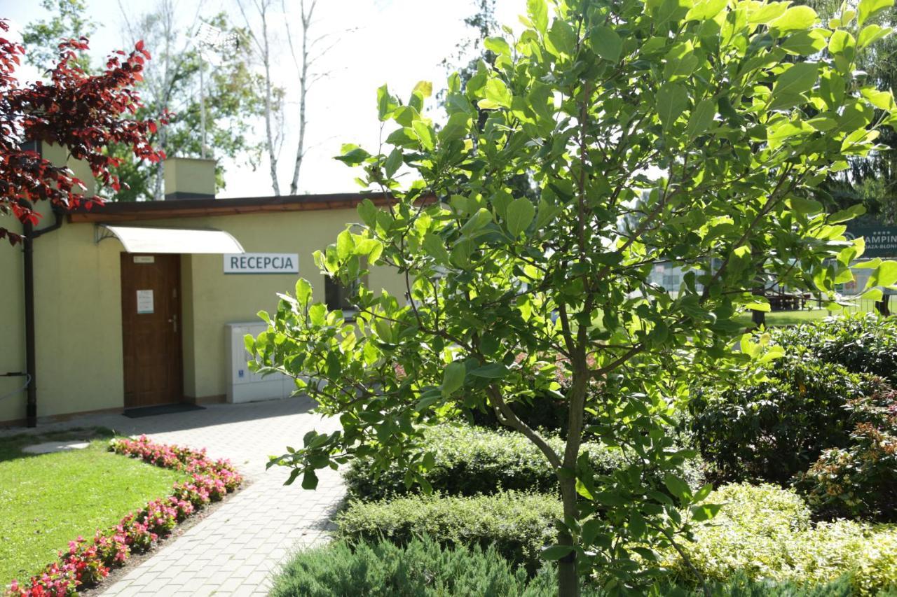 Camping Oaza Blonie Kornik Domki Standard - 3 Pokoje Exterior photo