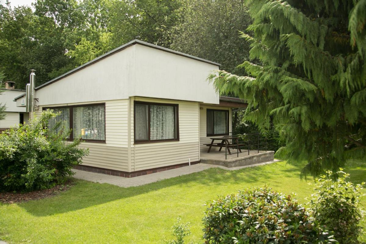 Camping Oaza Blonie Kornik Domki Standard - 3 Pokoje Exterior photo