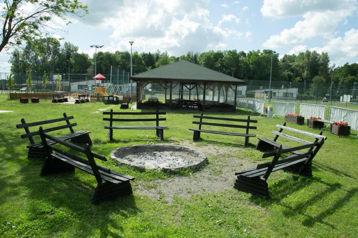 Camping Oaza Blonie Kornik Domki Standard - 3 Pokoje Exterior photo