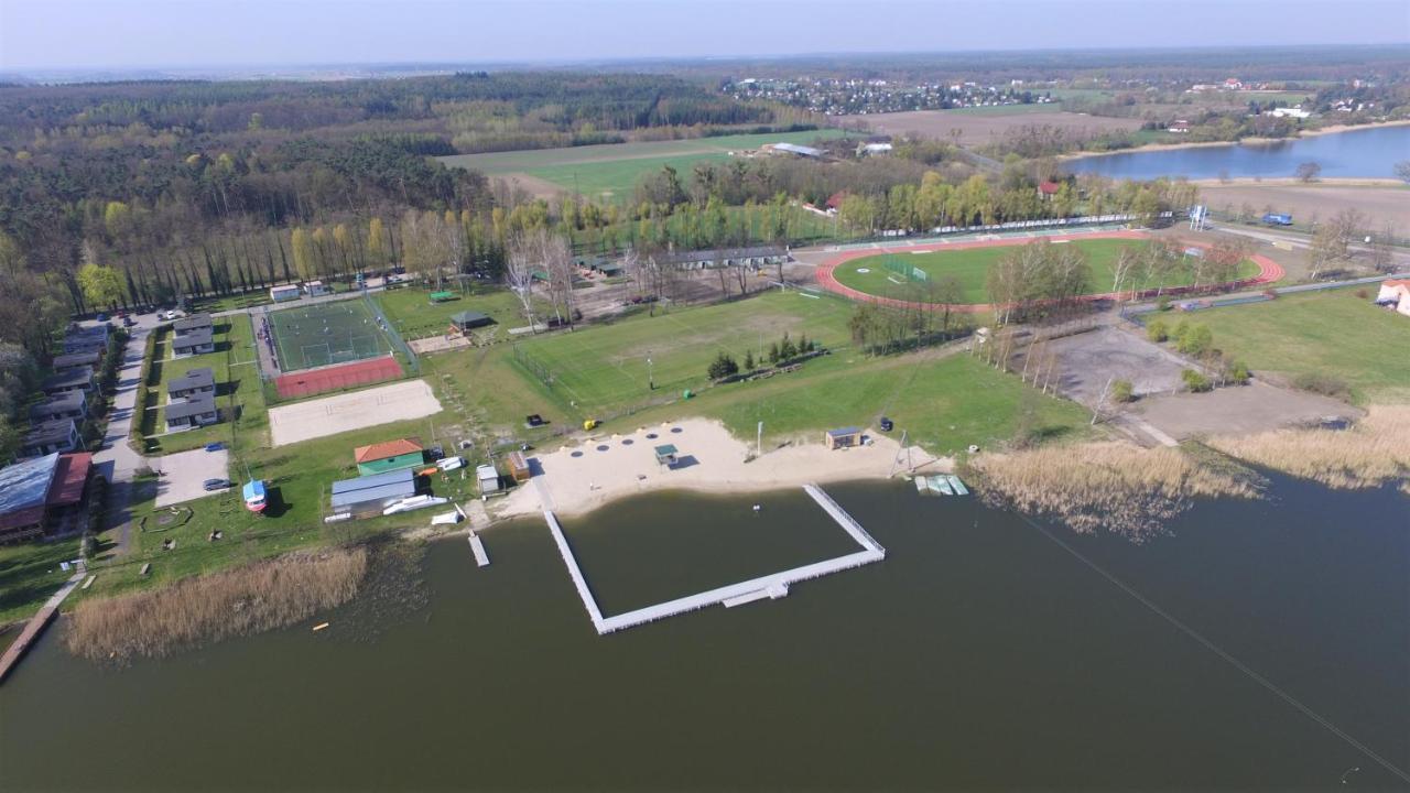Camping Oaza Blonie Kornik Domki Standard - 3 Pokoje Exterior photo