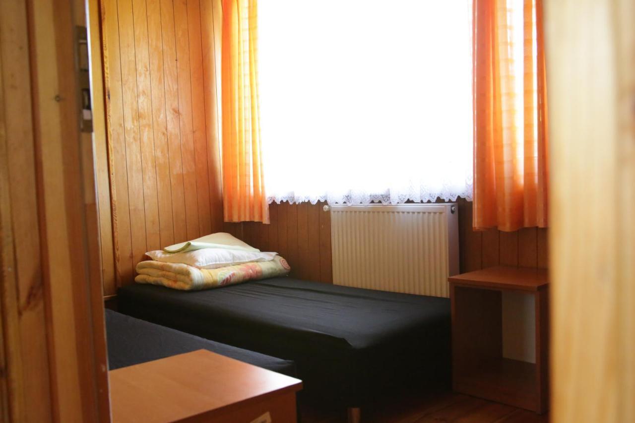 Camping Oaza Blonie Kornik Domki Standard - 3 Pokoje Exterior photo